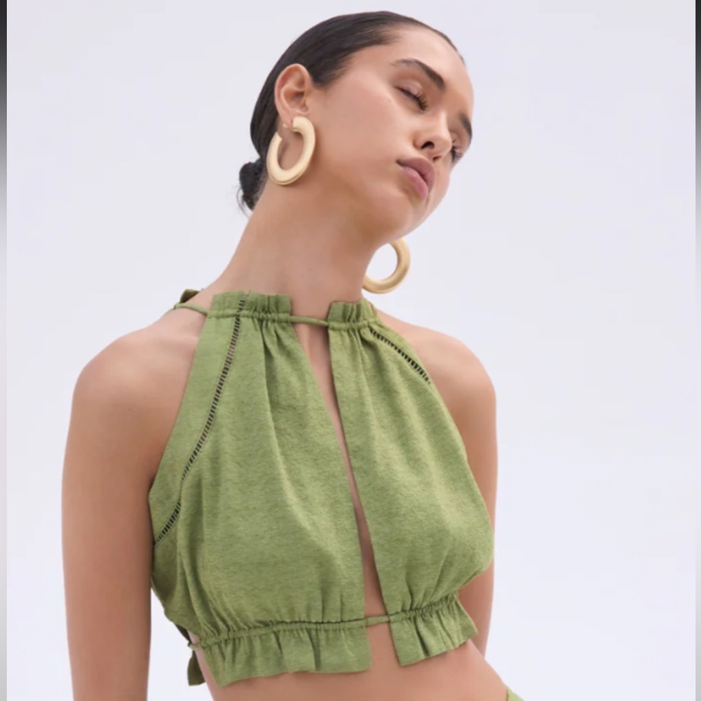 Cult Gaia cropped cutout woven top in palm color